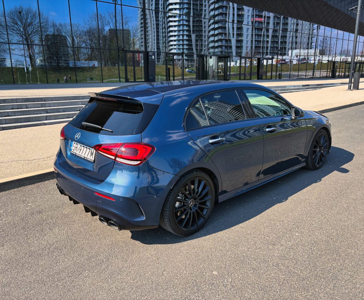 Zdjęcie samochodu 3