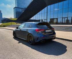 Miniaturka zdjęcia samochodu 2